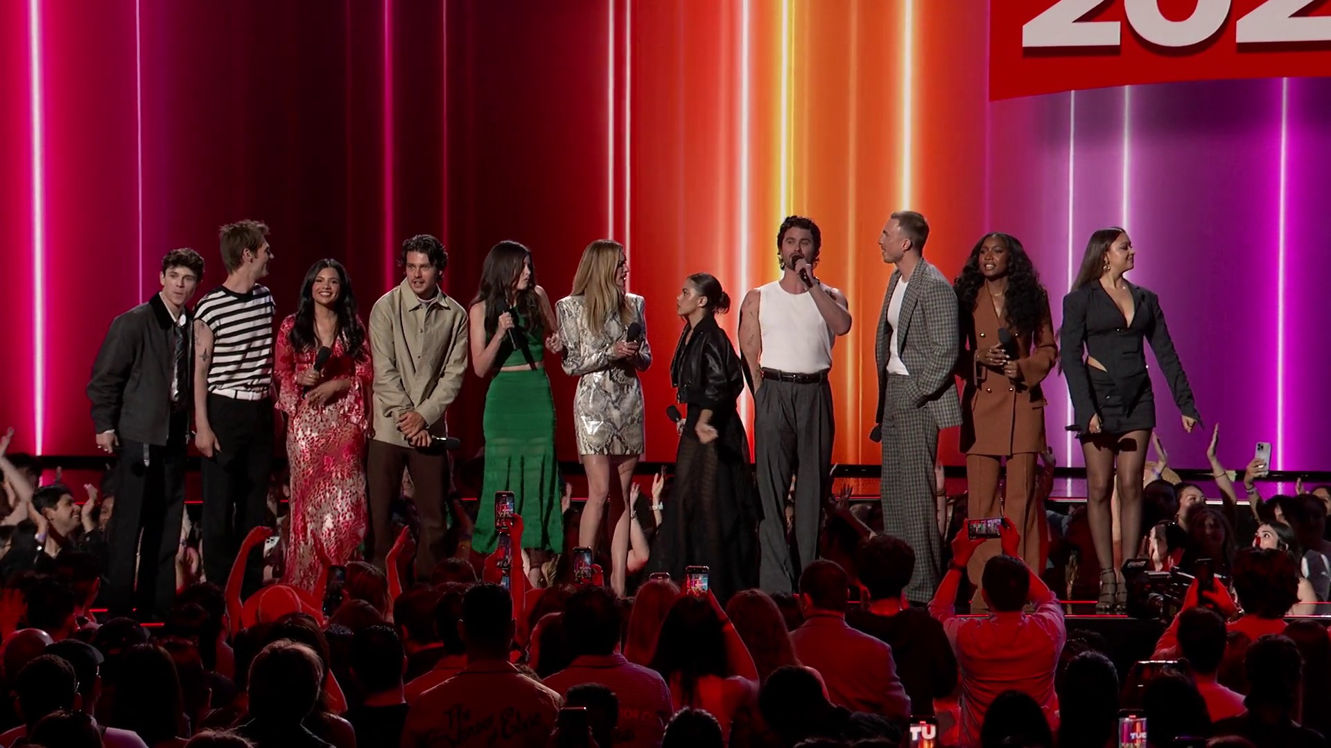 2025-tudum-caps_041.jpg 2025-tudum-caps_041.jpg